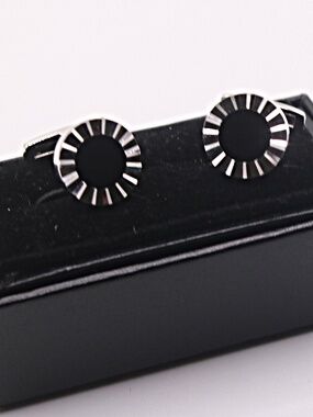 Paul Stuart Atomic Onyx Cufflinks Signed